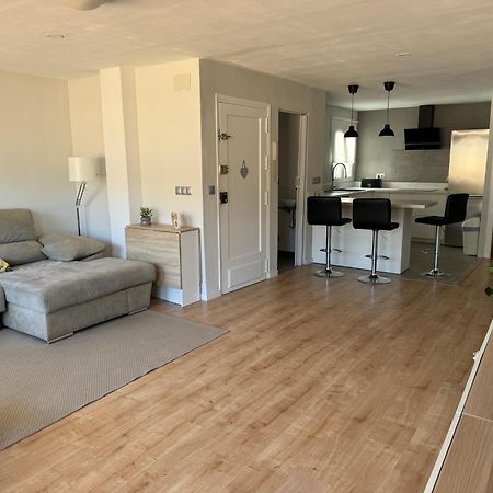 Habitacion Triple En El Centro Con Vistas Dénia Exterior foto